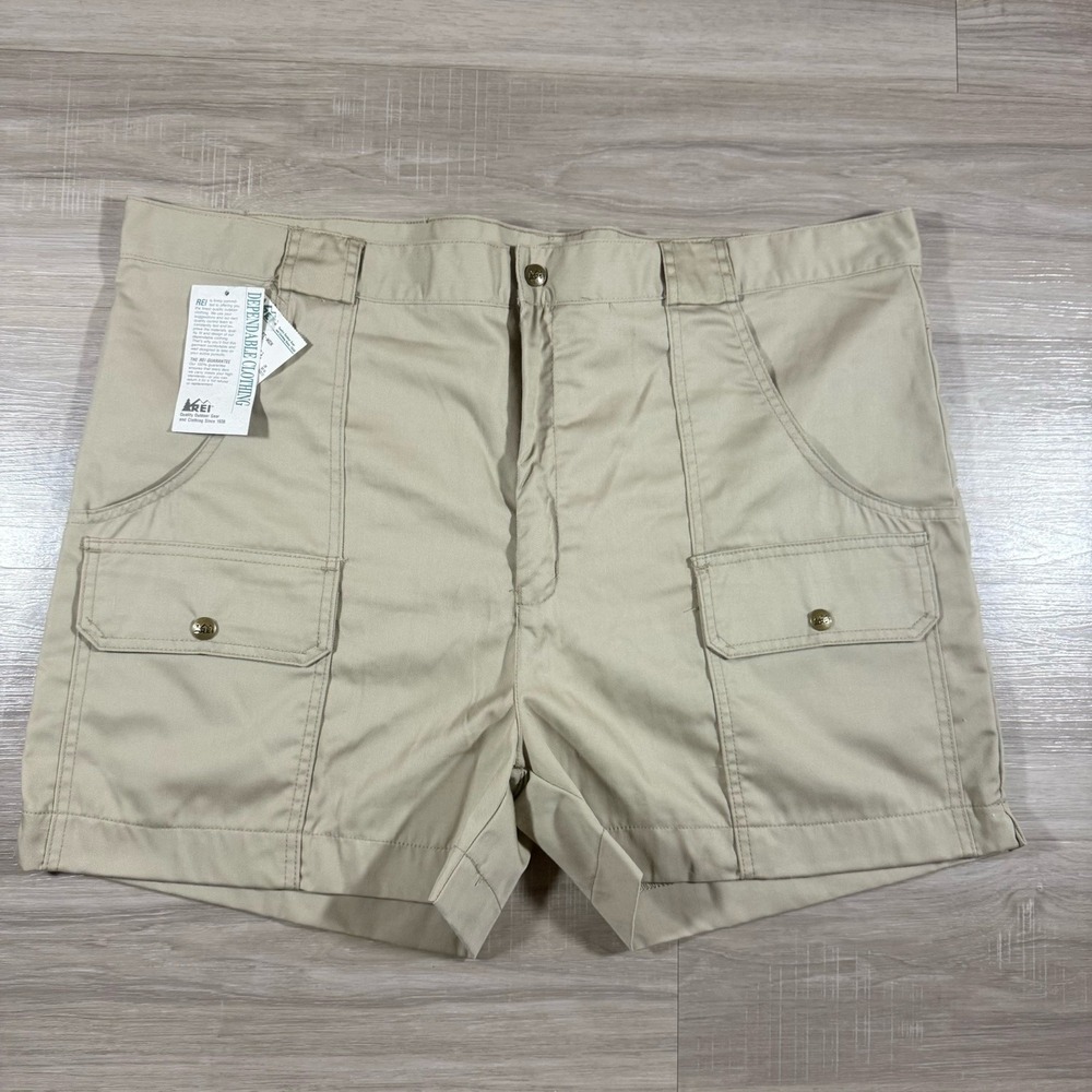 Vtg 90s Khaki REI Outdoor Recreational Hiking Four Pocket Utility Shorts Mens 44